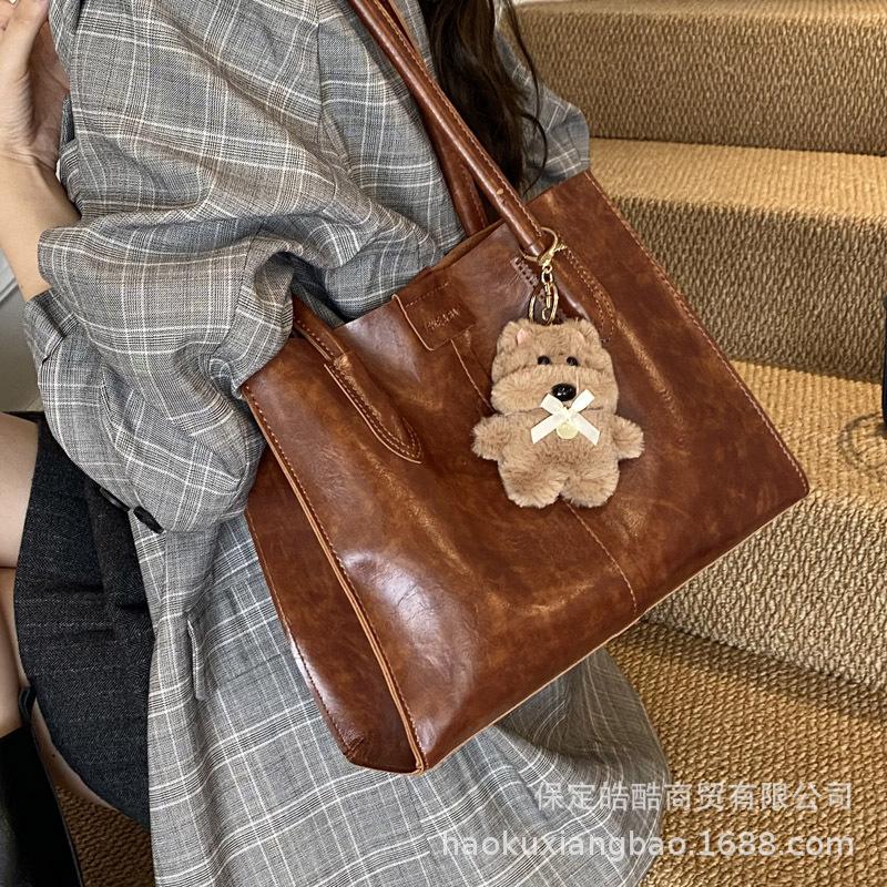 Large-capacity Bag Women's Autumn and Winter Versatile 2025 New Casual Shoulder Bag Texture Mother and Child Commuter Tote Bag