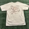 Vintage Grafik-T-Shirt mit 'Great Minds' Aufdruck. Größe M