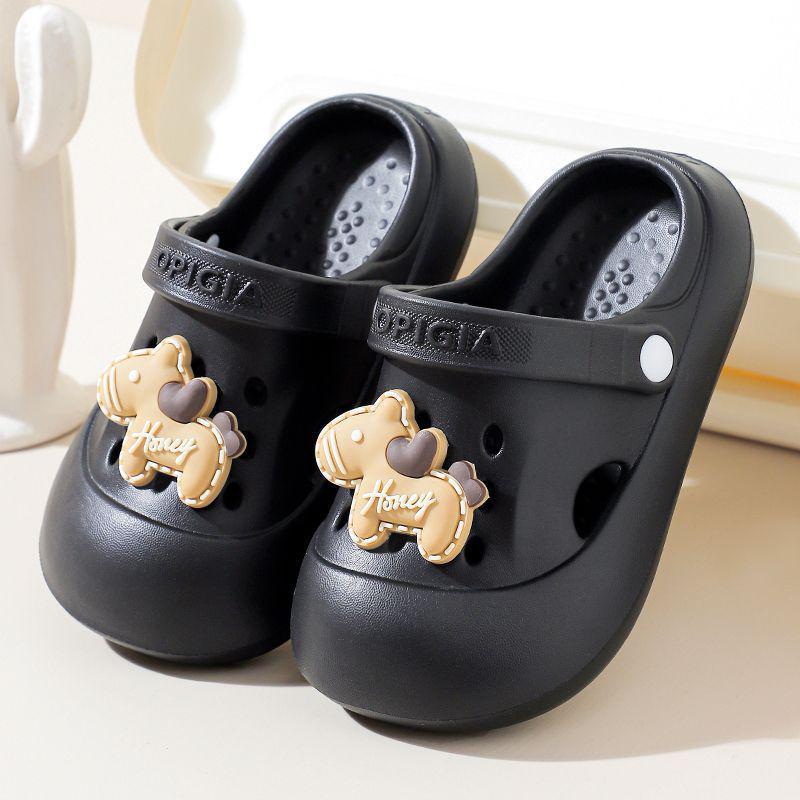 Children's Non-Slip Cartoon Beach Slippers, Closed-Toe for Ages 6-12, Two-Way Summer Shoes