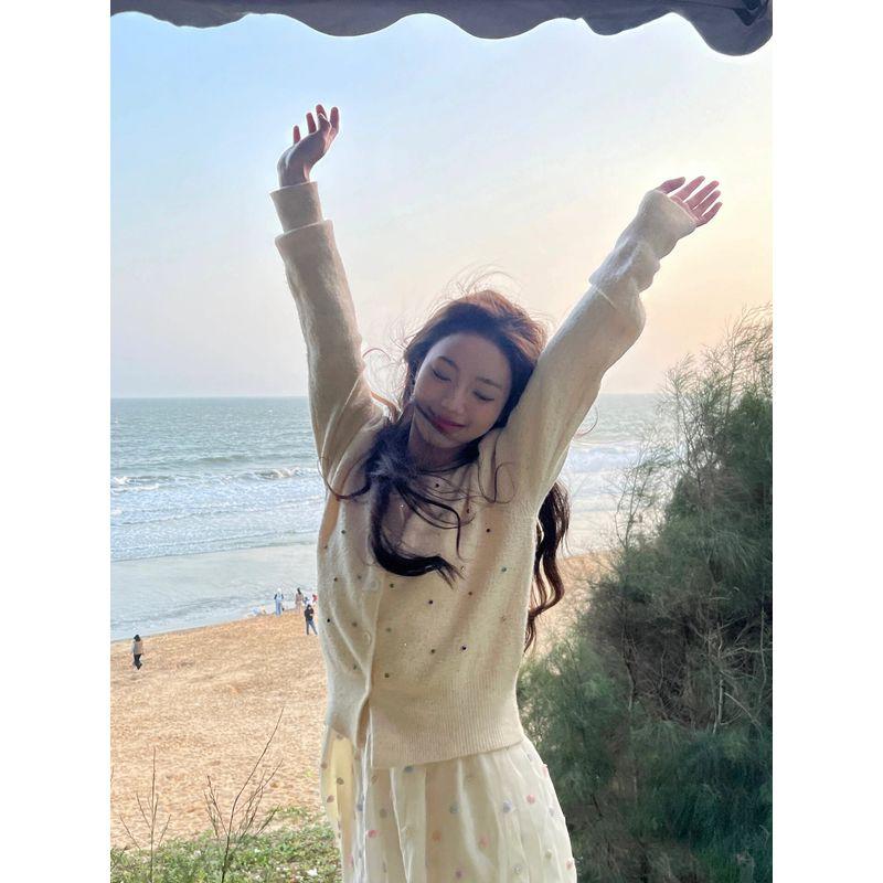 

Ранневесенний цвет Вязание Фантазийный французский кардиган Горячая приклейка Beige S [Recommendation 70/45.00kg]]