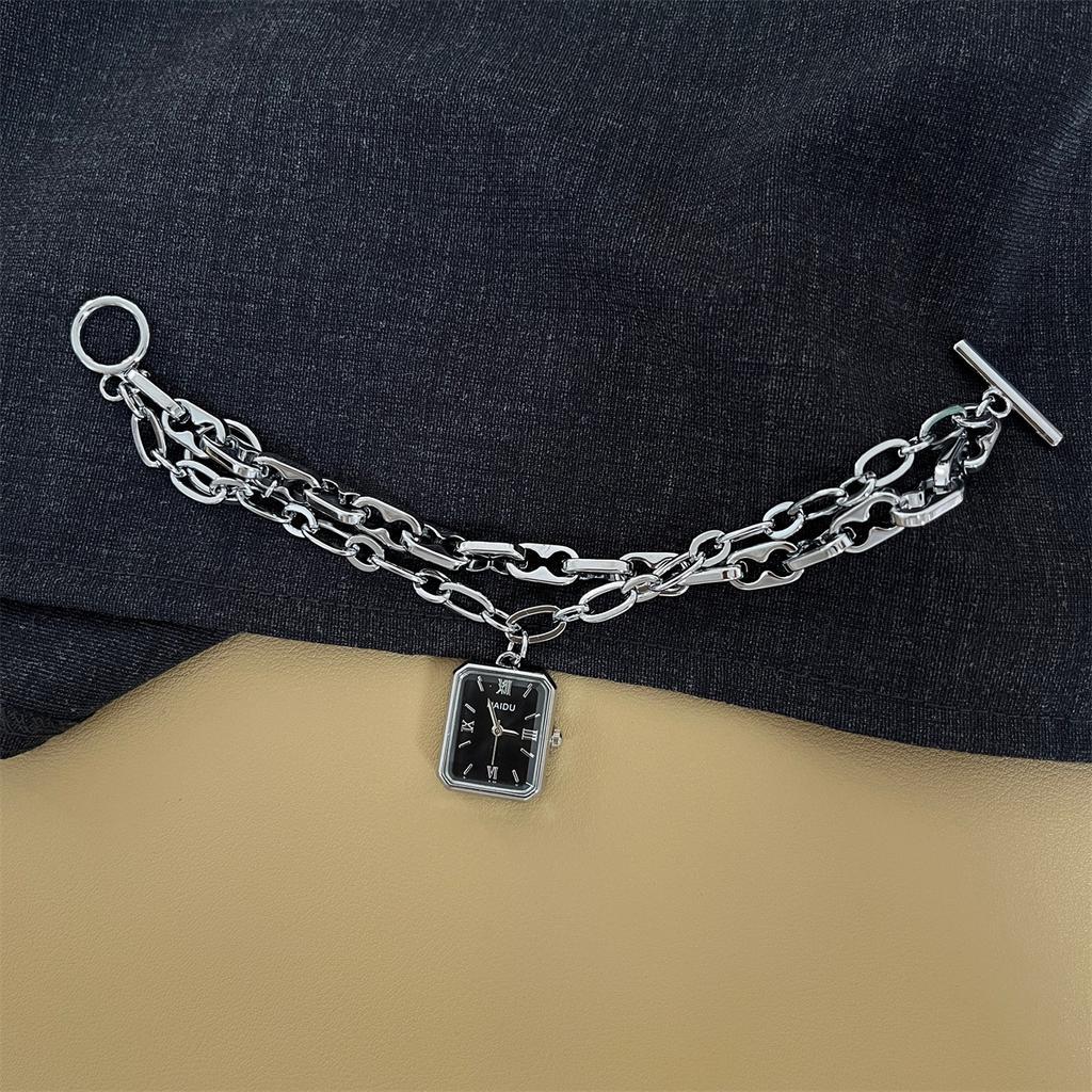 Square Pendant Style Fashion Light Luxury Retro Hollow Chain Watch Women'S Gold Watch
