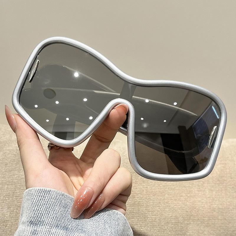 The Same Windproof Glasses, Wind One-Piece Large-Frame Sunglasses Y2K Future Technology Feeling Street Show Sunglasses