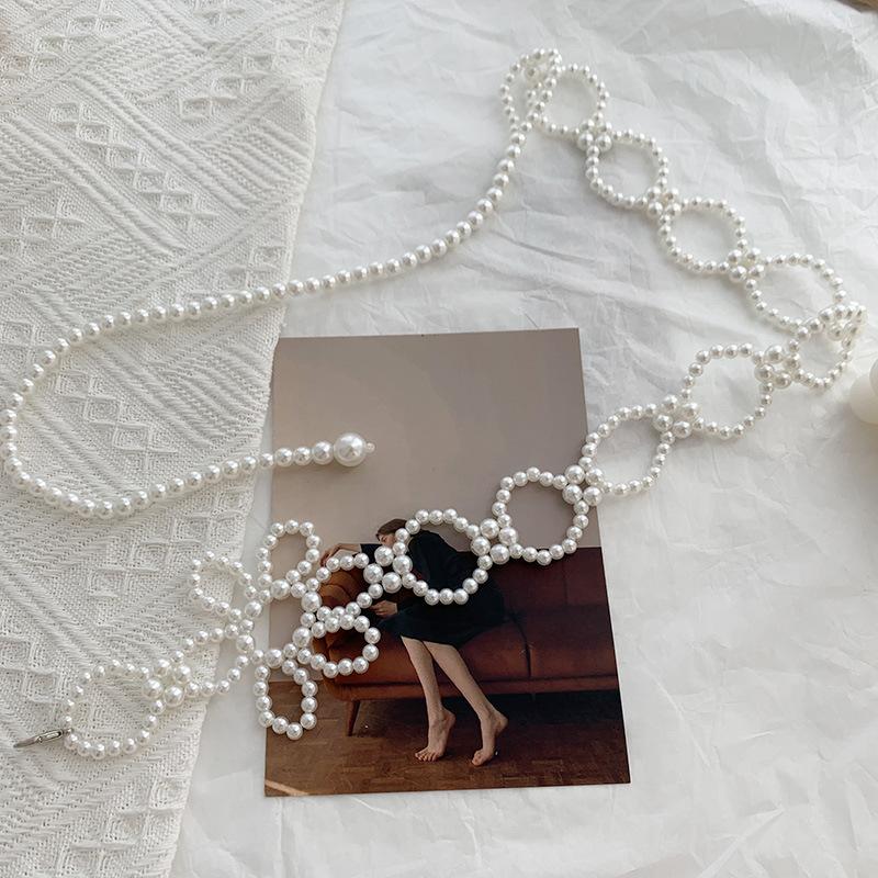 

White Stunning Pearl Waist Chain For Women Enhancing Fashionable Spring Attire