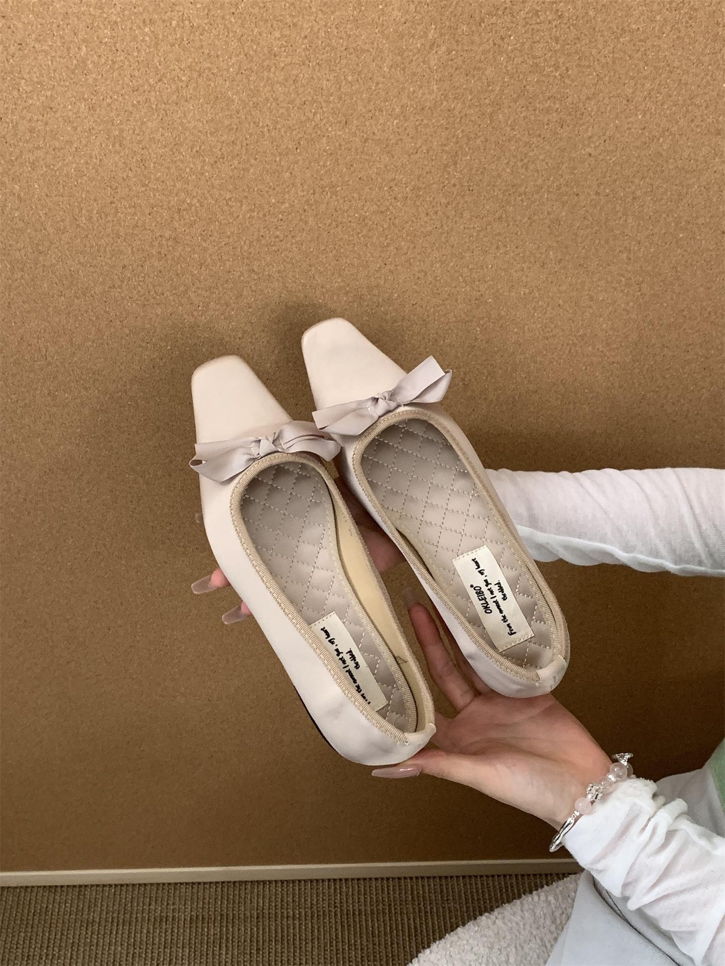 

Французские ретро атласные туфли с квадратным носком, женские, весна-лето 2025, новые, с открытым верхом, с бантом, вечерние, на толстом каблуке, балетки 39 абрикосовый