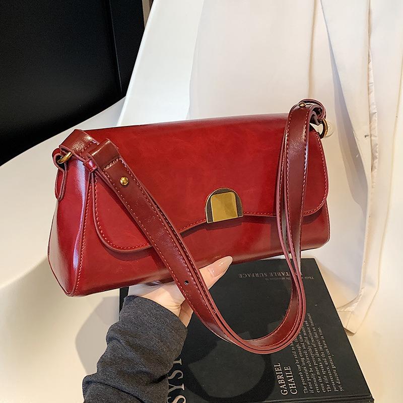 High-quality fashion high-end oil wax leather underarm baguette bag women's versatile simple solid color personalized shoulder bag
