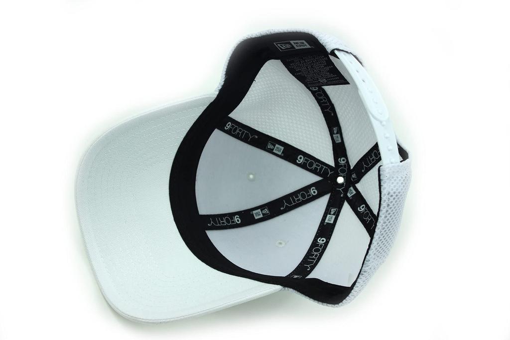 New Era 9FORTY Mesh Snapback Cap (WHITE/WHITE)