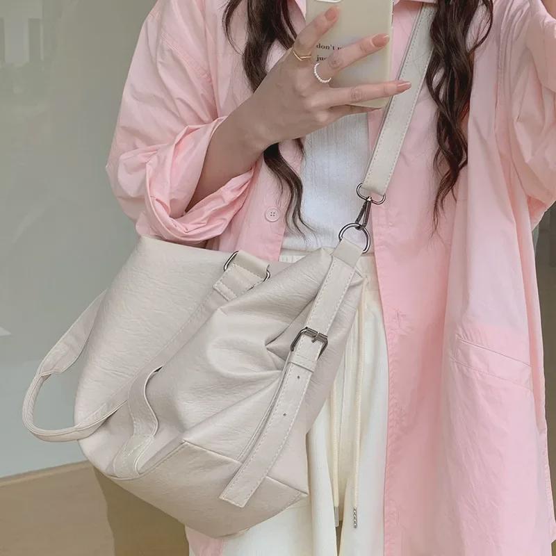 2024 Women's Korean Casual Tote: Large Capacity Handheld Messenger & Travel Bag