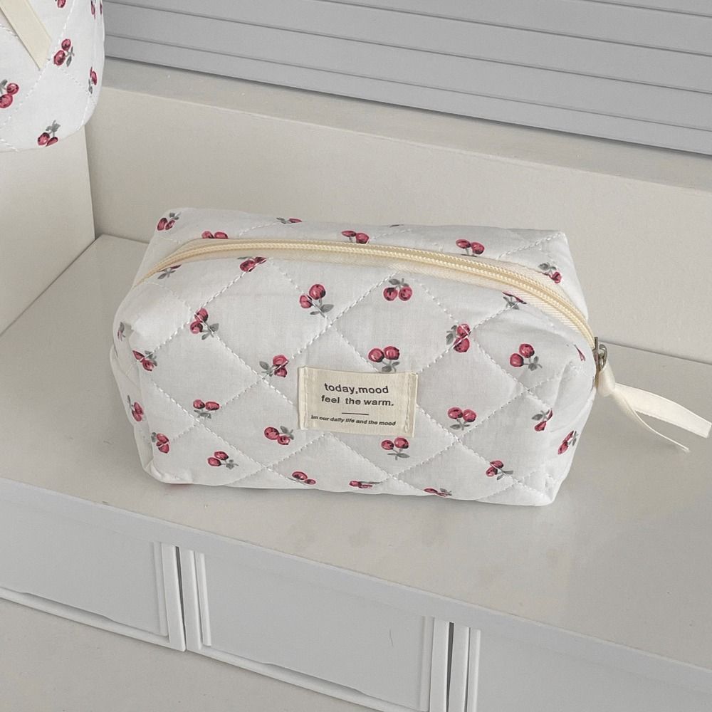 Floral Cotton Quilted Makeup Bag Cute Stationery Storage Bag Makeup Lipstick Case Makeup Accessory