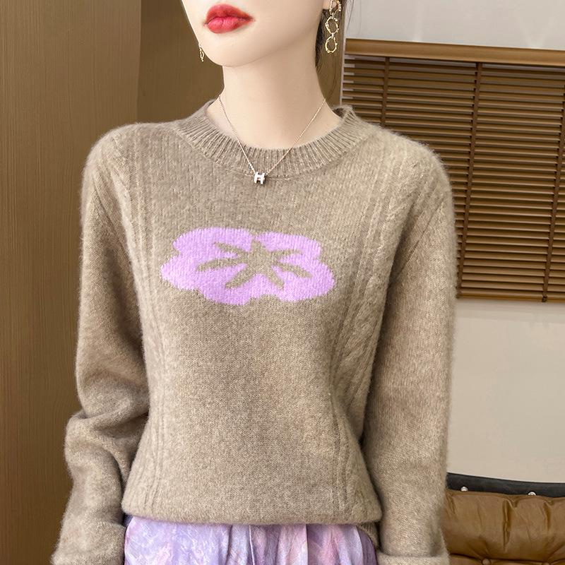 French Retro 3D Flower Wool Knit Top – Versatile, Loose, Stylish & Casual with a Slimming Round Neck Design