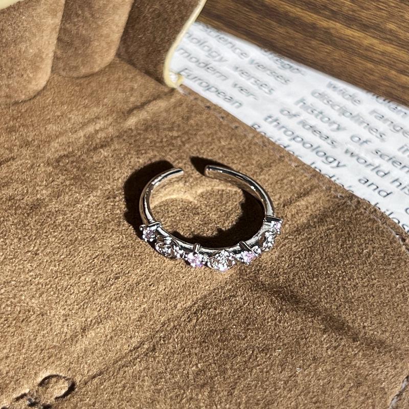 Exquisite Pink Diamond Butterfly Open Ring in Korean Style - Trendy, Versatile Fashion for Women
