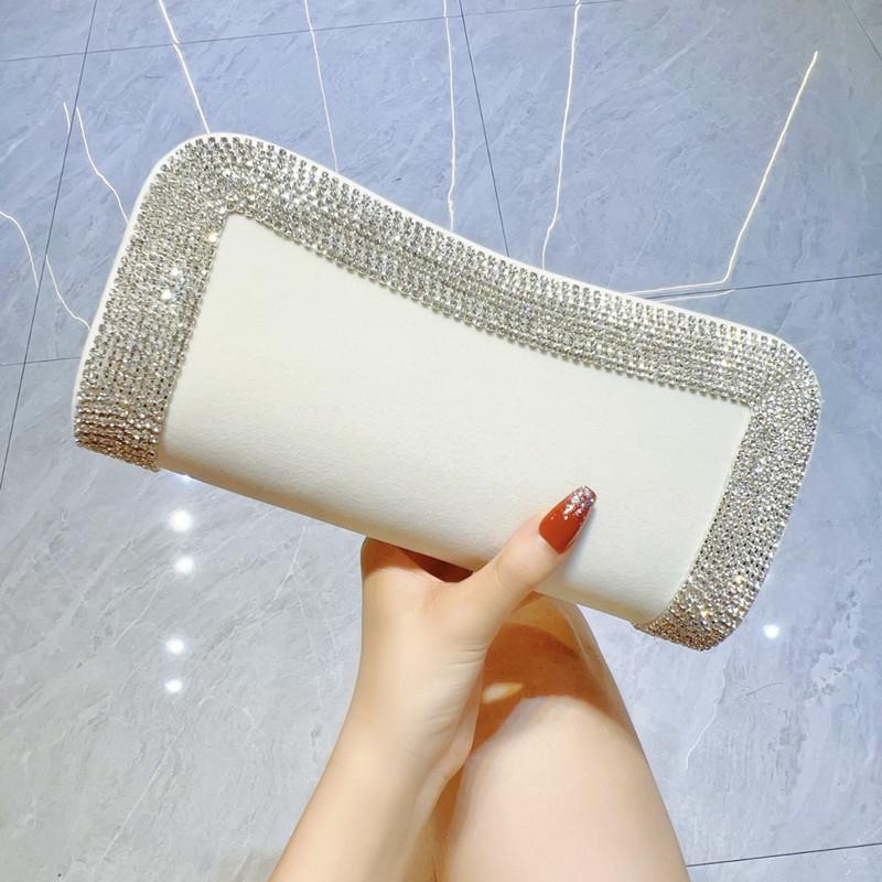 

2025 Luxury Retro Velvet Women Wedding Party Evening Clutch Bag Lady Elegant Delicate Diamond Handbags New Fashion Shoulder Bag