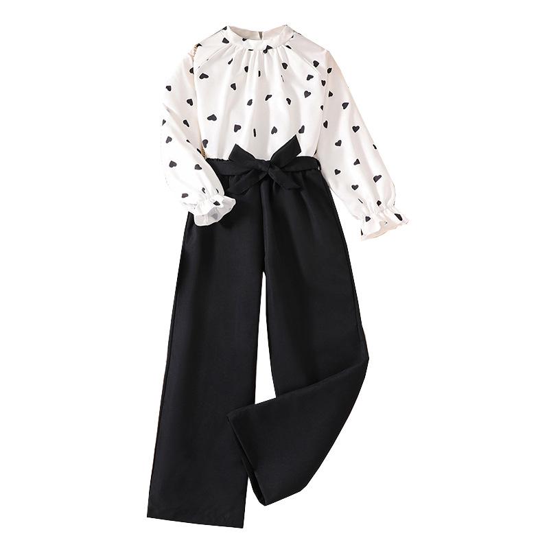 Mädchen-Set mit Langarm-Oberteil und Hose mit Valentinstags-Herz-Print - Frühjahrskollektion