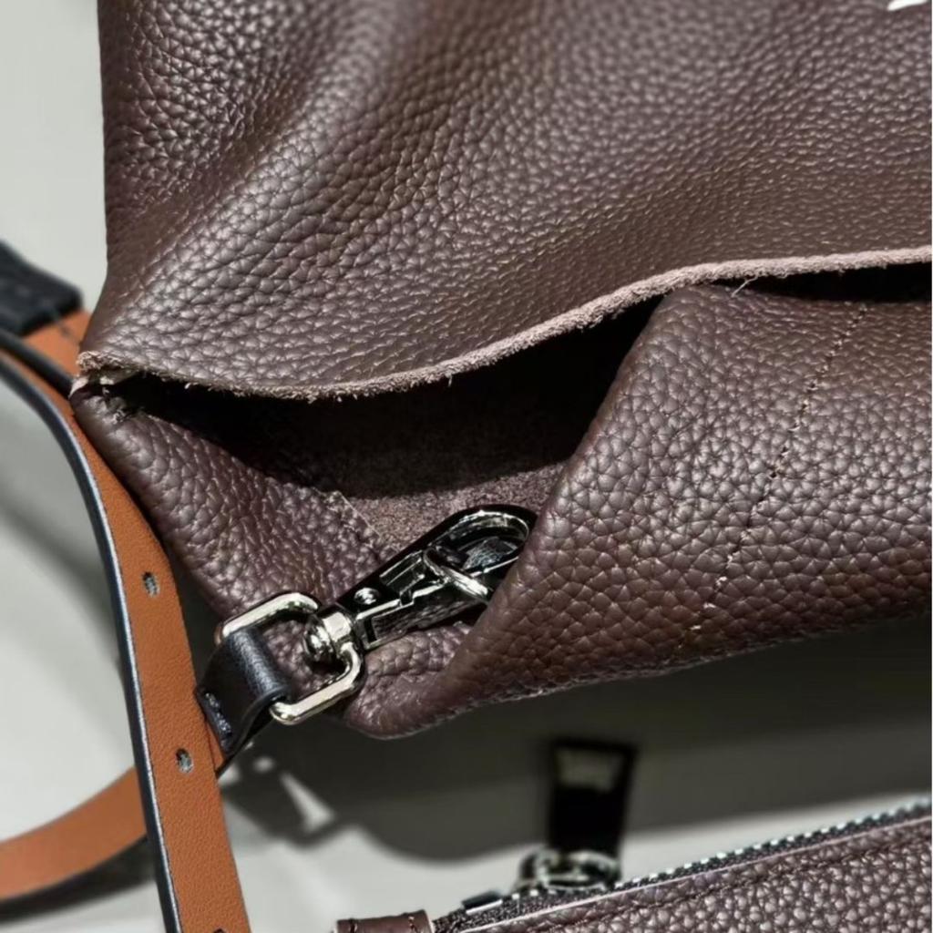 The first layer of cowhide crossbody bag retro large capacity tote bag women's fashion commuter shoulder bag genuine leather