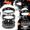 Bracciale Punk Multi-Strato con Borchie e Catena a Spillo, Ecopelle e Decorazione Metallica, Accessorio Unisex Stile Street