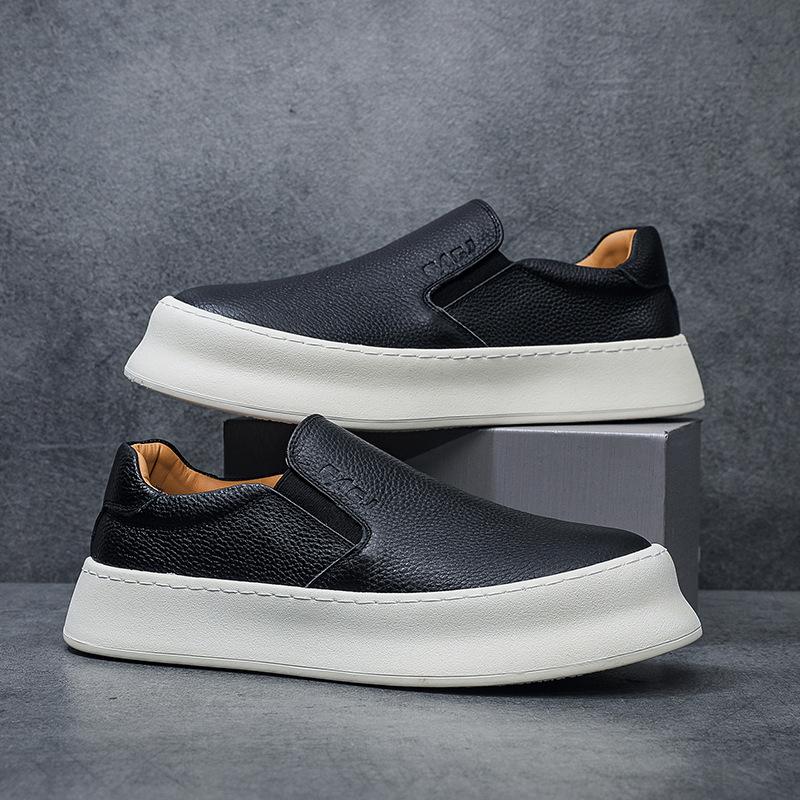 Kožené mokasíny pánské boty léto 2025 nové jednopadálové lehké platformové pracovní boty ležérní trend ploché