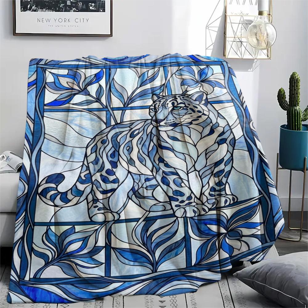 Snow Leopard Animal Print Flannel Blanket, High quality Comfortable for All Seasons, Home Decor, Warmth and Comfort, Perfect for Christmas Gifts125