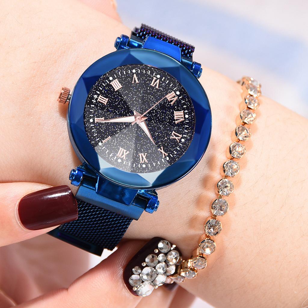 Women Sky Starry Luminous Watch Roman Numerals Quartz Watch Magnet Wristwatch