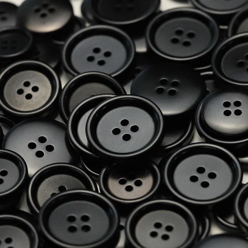 

Фруктовий Матеріал Чотиридіркові Ґудзики Універсальні Ґудзики для Одягу Ґудзики для Піджака Кофти Кардигана Тренча Пальта 1 #[fruit small round edge elegant black] 22mm