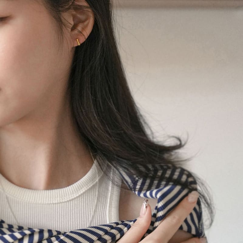 modernlike 14k gold-filled silver wave square earrings