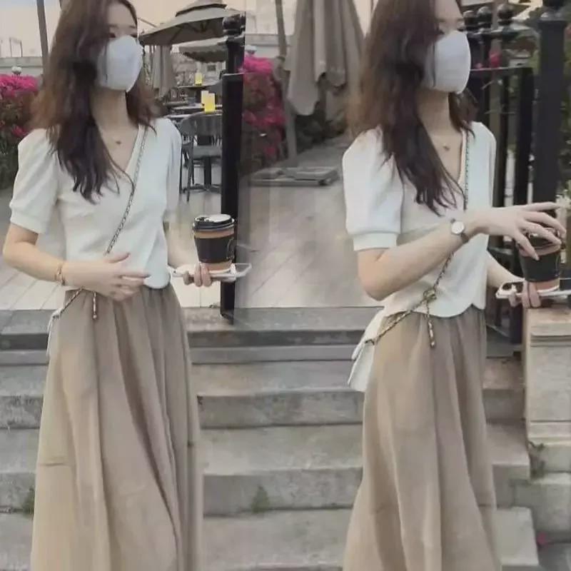 Women's Fashion Two-Piece Set: Spring/Summer V-Neck Short-Sleeved Top & Skirt - Slimming, Gentle Style