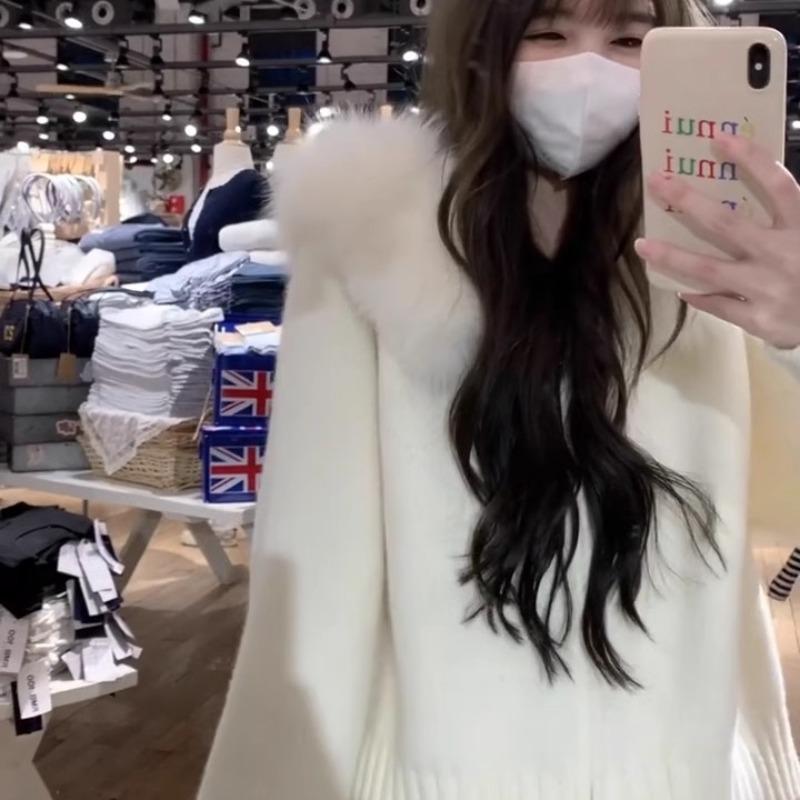 Autumn and winter new hooded short fashion knitted cardigan small imitation fox fur collar jacket women's sweater