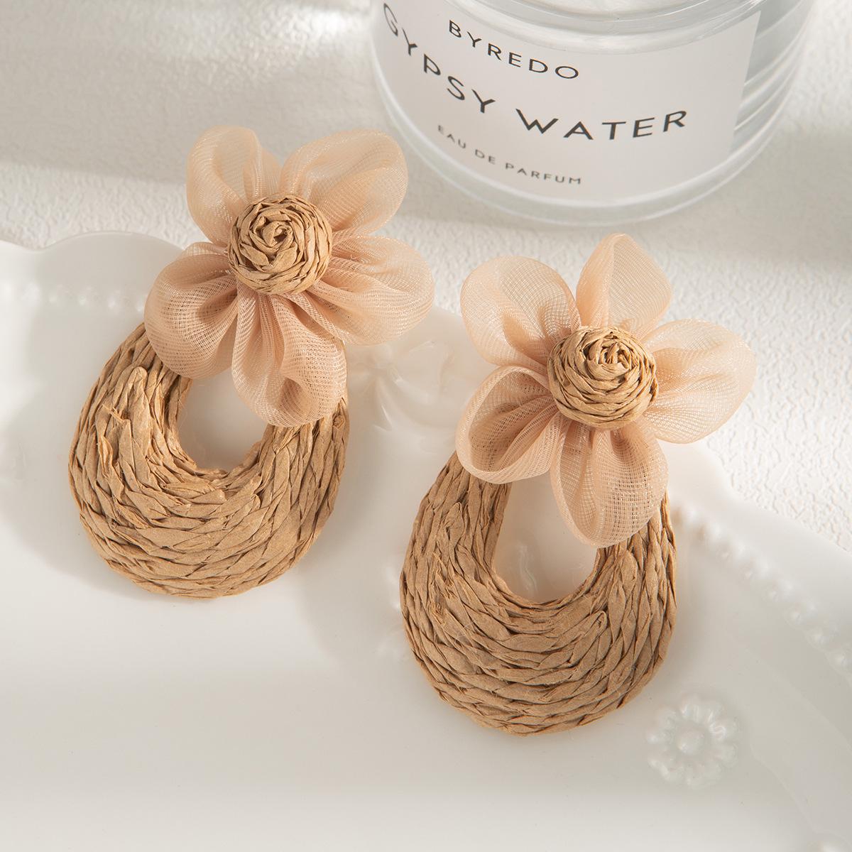 Korean Rustic Handmade Raffia Mesh Flower Dangle Earrings кофейный