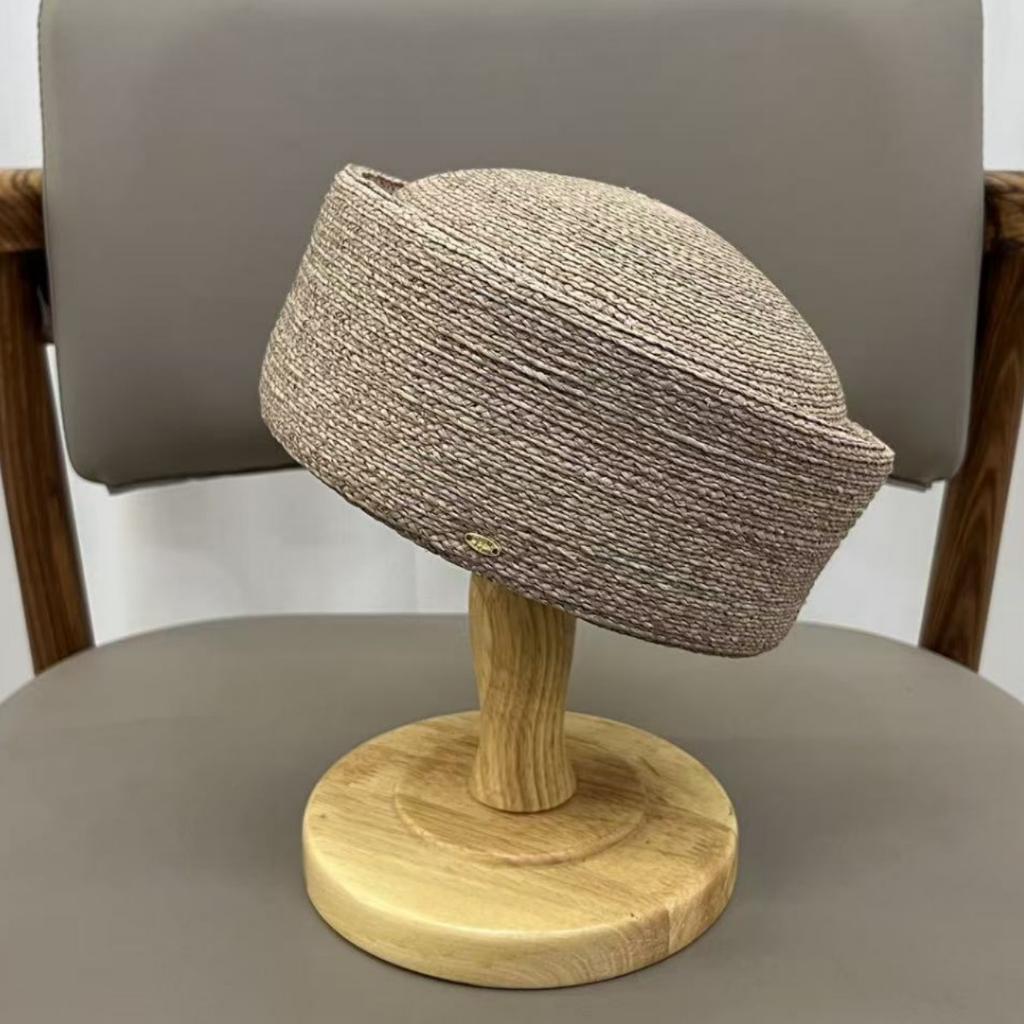 Exportqualität Raffia Britischer Süßigkeiten-Zylinder Damen-Kuppel Mode Hohes Gefühl Handgewebtes Barett Trend