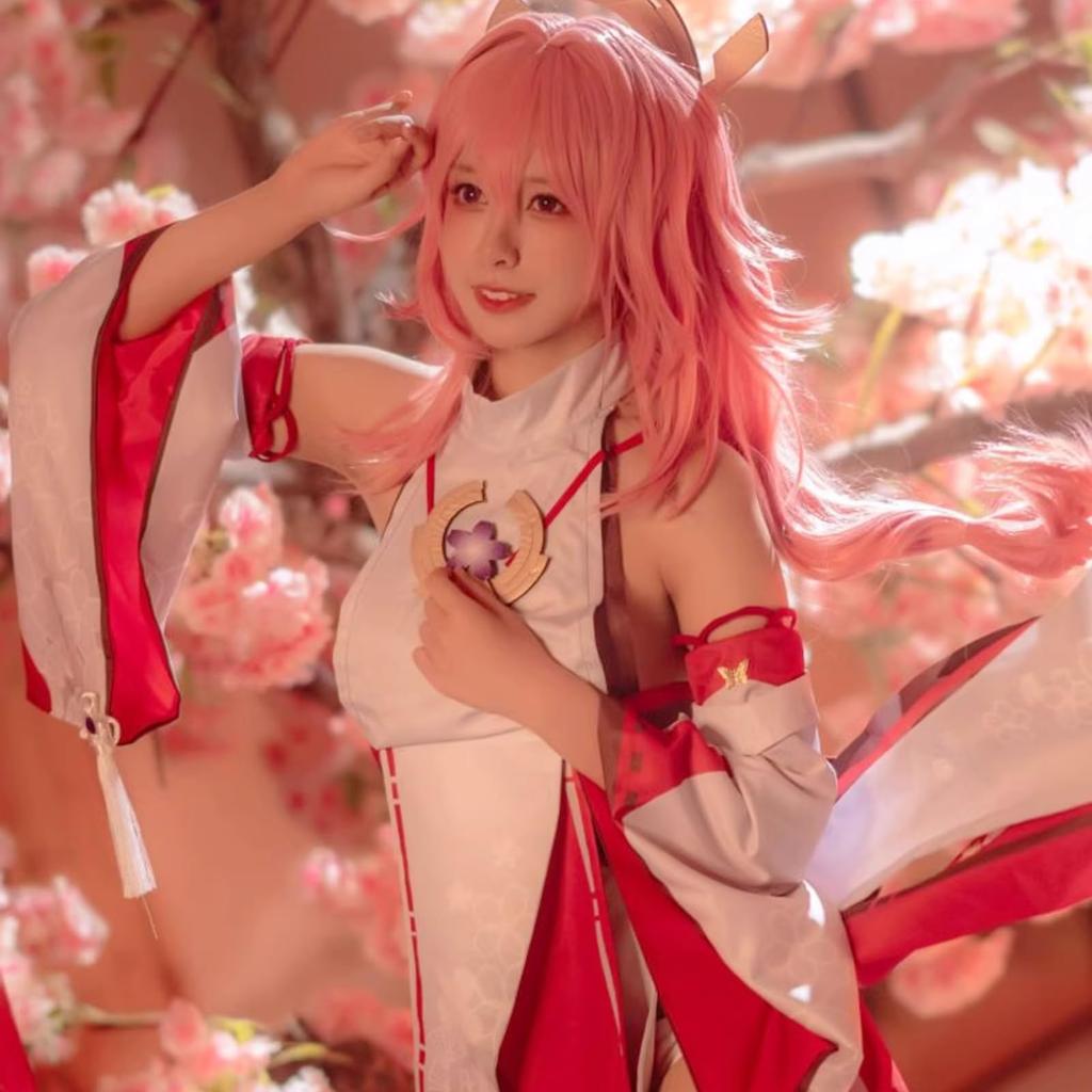 [Milky Time] Genshin Impact Cosplay Halloween Costume for Women, Anime Game (Yae Miko, Size L)