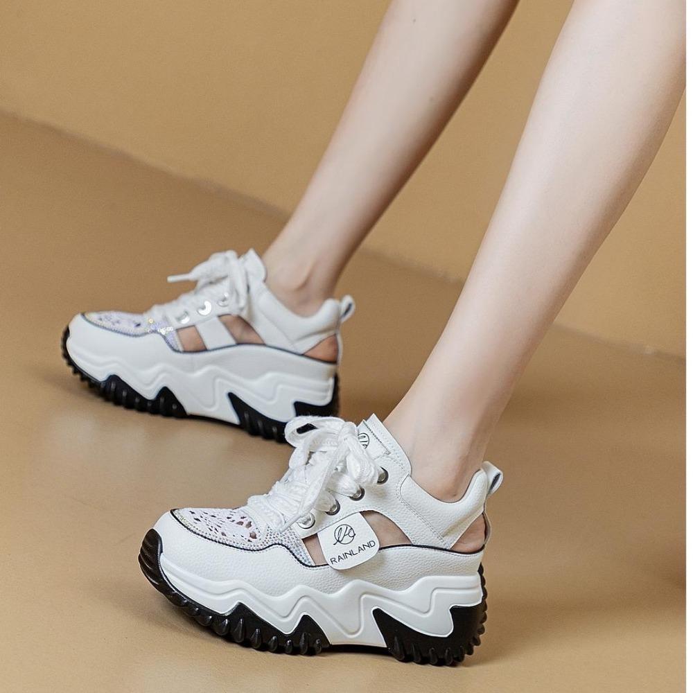 

Удобные и повседневные спортивные сандалии, женские летние дышащие стельки на платформе, обувь для папы, увеличивающая рост 38 абрикосовый