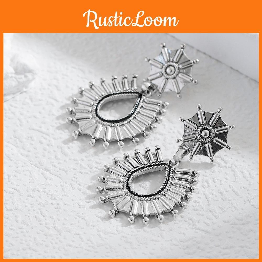 Minimalistic Elegant Earrings Unique Alloy Material Summer 2022 Collection