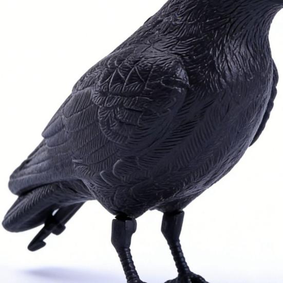 Realistic Crow Design Ornament, Crow Decoration with Feather Texture, Stable Base Waterproof Sun-Resistant Gothic Halloween Decor