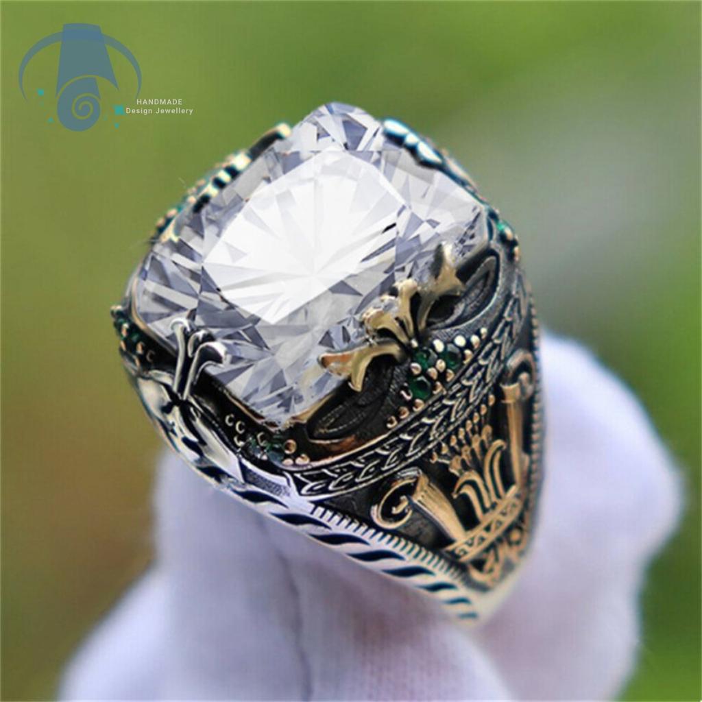 Vintage Retro Mens High End Bold Statement Finger Ring Luxury for Banquet Party Unique Masculine Chic Classic Grand Jewelry Gift