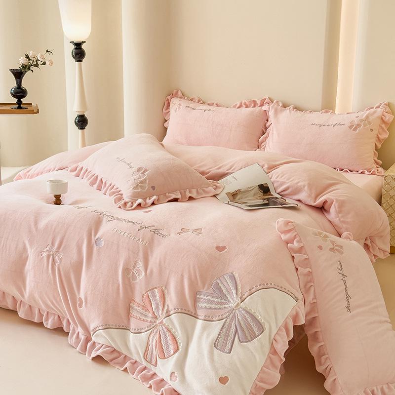 Set de lenjerie de pat gros, călduros, din catifea de lapte, dantelă și fleece de corali - Design confortabil antistatic pentru toamnă/iarnă