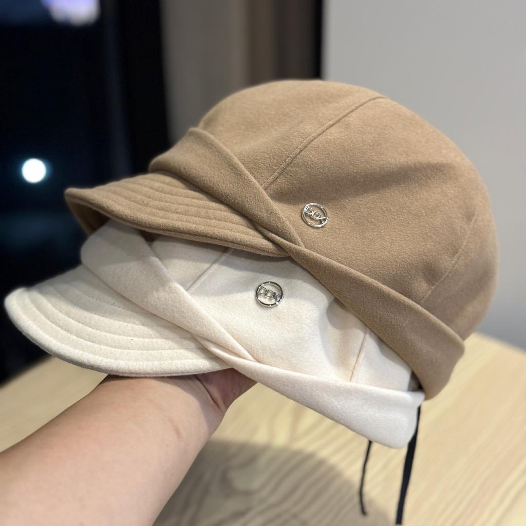 New Style Woolen Duck Tongued Hat for Women  Fashionable and Versatile Painter's Hat for Outdoor Travel Small Windproof and Warm Beret Showing Face