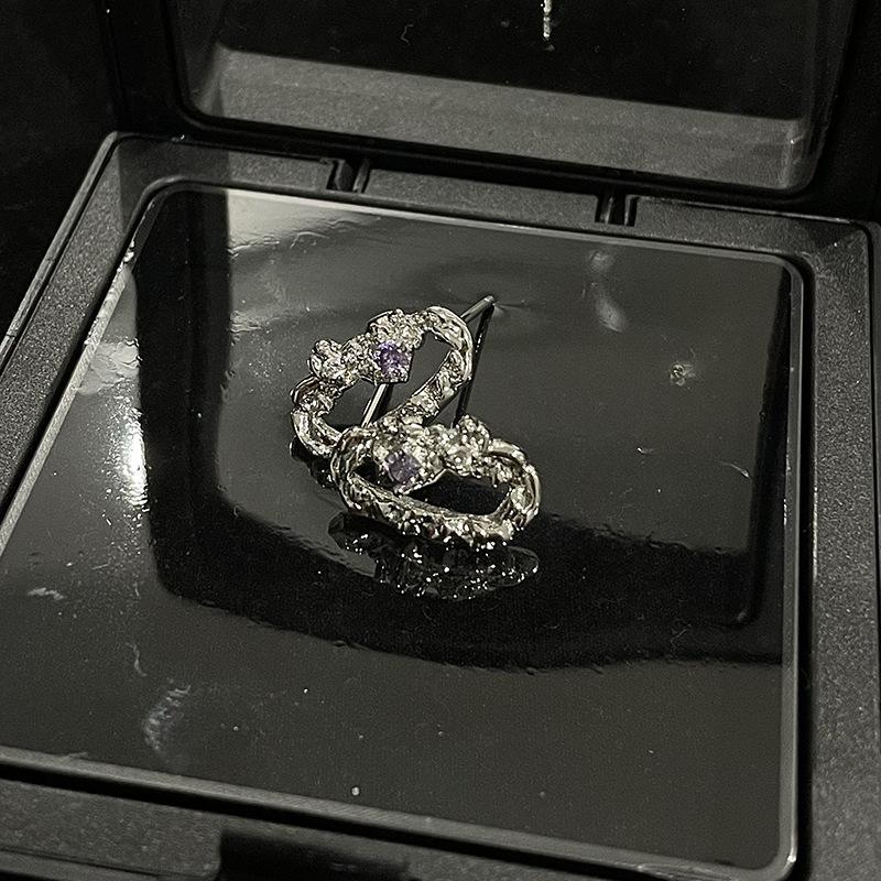 Клипсы на уши Без проколов Ушные костные клипсы Нишевый дизайн Высококачественные цирконы Серьги-гвоздики в холодном стиле Женские серьги