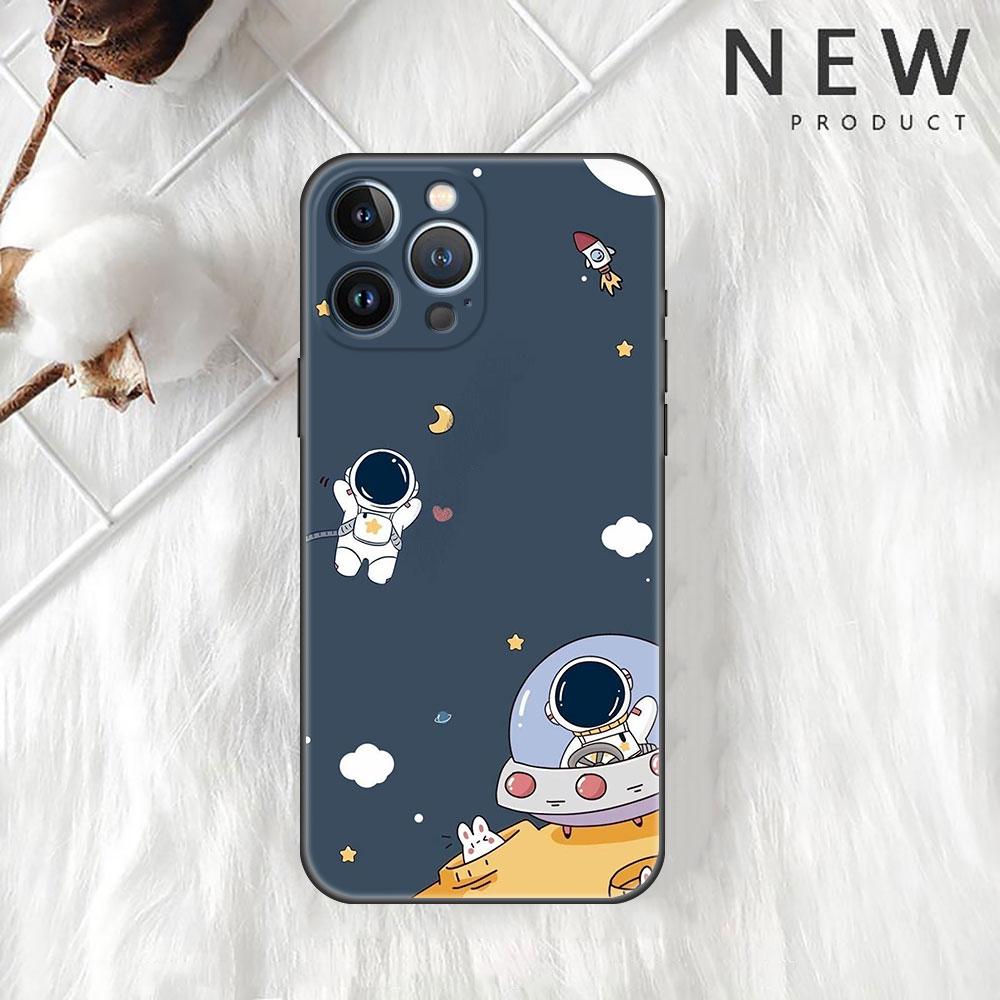 Astronaut Universe Funda Case For Apple iPhone 14 11 13 12 Pro 7 XR X XS Max 8 Plus 6 6S 14Pro Black Soft Phone Shell
