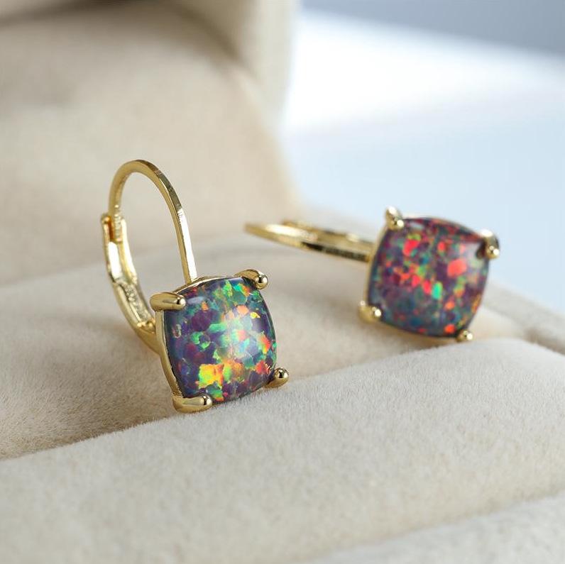 

Explosive four-claw inlaid square opal ear buckle, simple and fresh skin-lining temperament women s earrings
