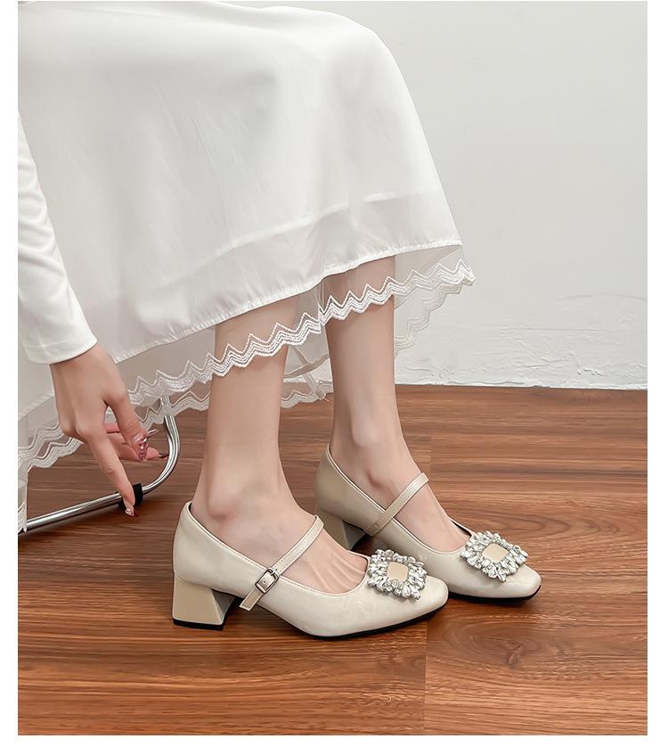 Grape Mother Spring New Mary Jane Shoes Women's Rhinestone Square Buckle Shallow Mouth Single Shoes Women's 2025 Light Luxury High Heels Women
