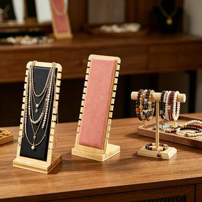 Schmuckherstellung – Verpackung & Präsentation von Schmuck