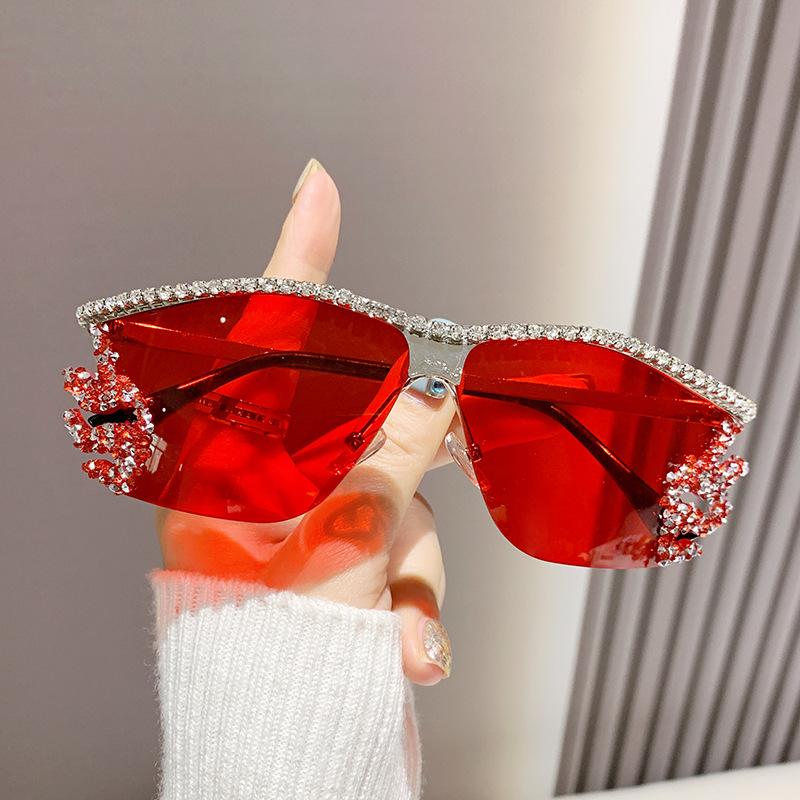 Retro y2k Diamond Sunglasses Women For Female Popular Luxury Brand Designer Rimless Sun Glasses Metal Punk Crystal Shade UV400