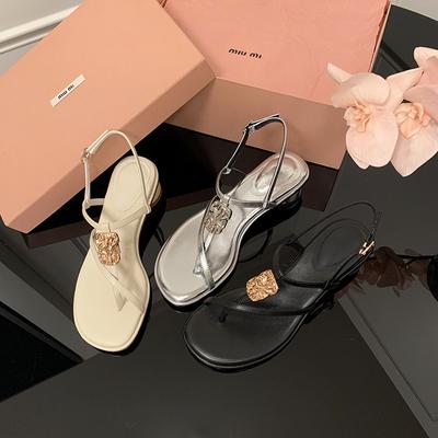 2025 Frühling/Sommer~ Französische atemberaubende Sandalen mit mittlerem Absatz Damen Sommer Fee Zehen dünner Riemen dicker Absatz Römische Sandalen