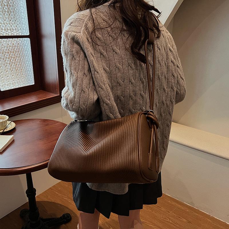 High-end small bag women's 2025 new simple striped fashion texture exquisite messenger versatile tote bag
