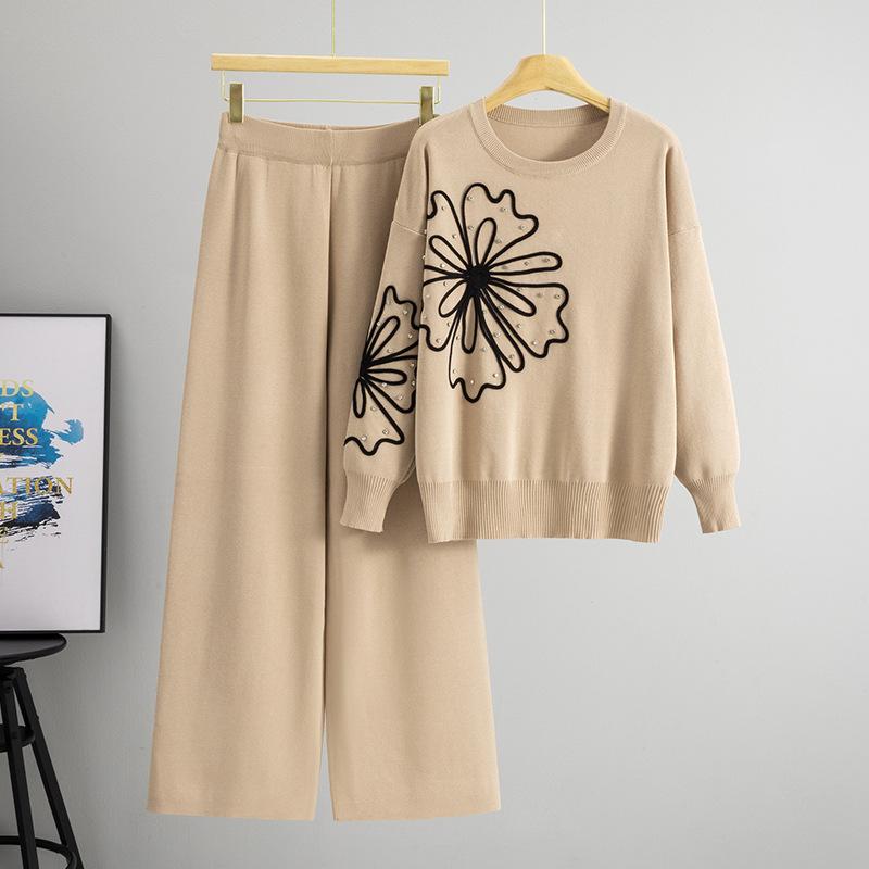 Autumn and Winter Chic Flower Design Round Neck Long Sleeve Hot Diamond Pullover Sweater Wide Leg Pants Two-piece Set