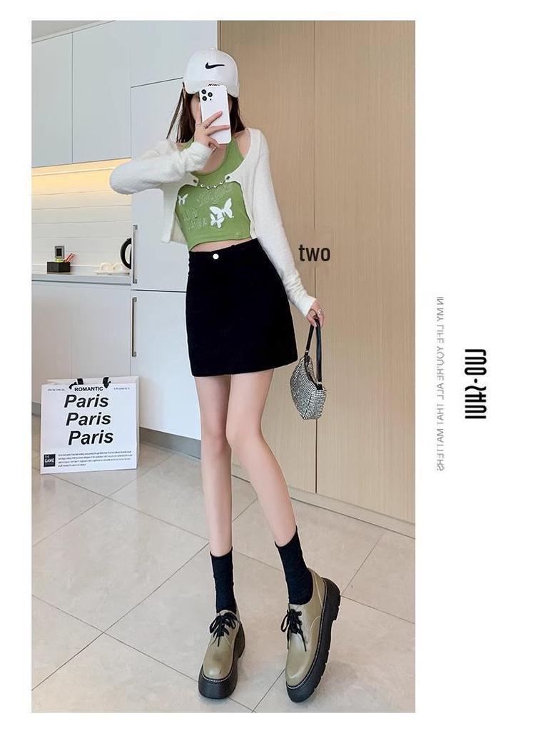 2026 Women's High-Waisted Corduroy A-Line Skirt: Slimming, Anti-Exposure Design for Autumn/Winter