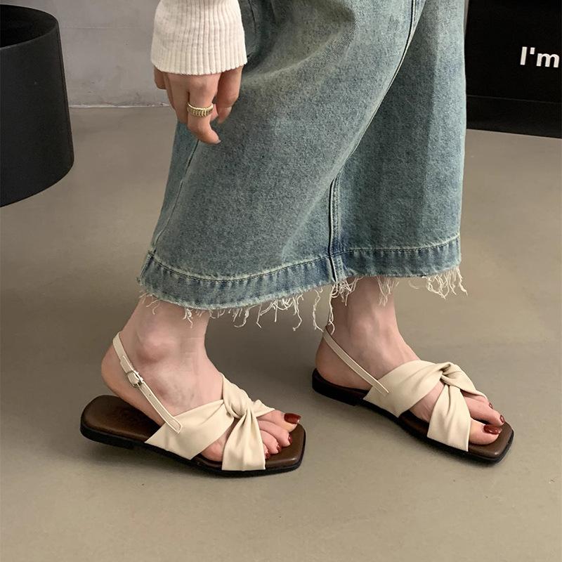 Flat-soled Sandals Women's Summer Outer Wear New Versatile French Beautiful Fairy Style with Skirt Travel Seaside Roman Shoes