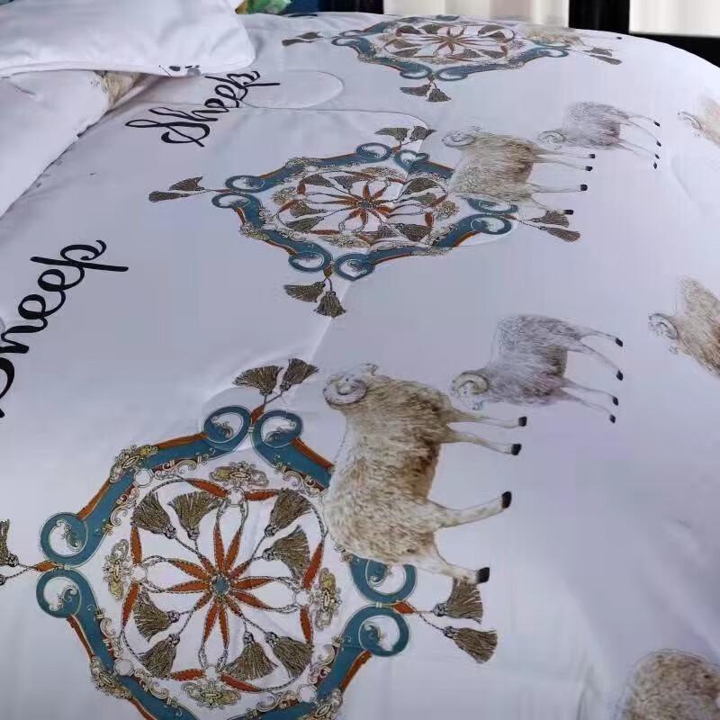 Youmengjiaju All-Season Wool Duvet