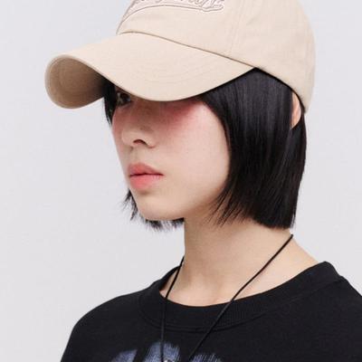 BLACK SANDS Standardvolym Broderad Keps_Beige