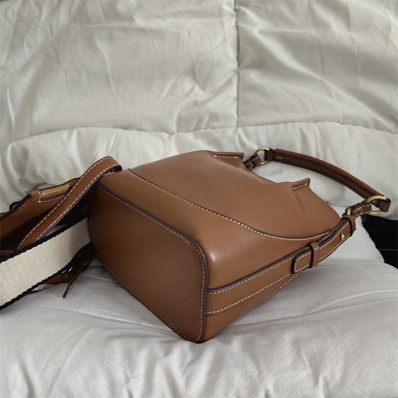 Brand Design Large Capacity Bucket Shoulder Bag with Wide Shoulder Strap Luxury Design Female Crossbody Bag PU Leather Handbag