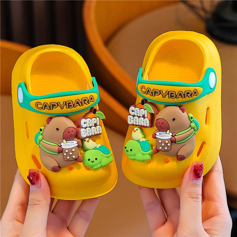 Capybara Boys' Closed-Toe Summer Sandals: Non-Slip Indoor Baby Shoes with Soft Soles.