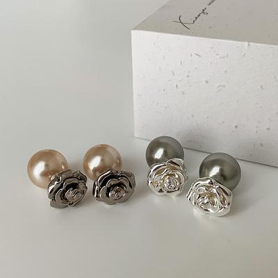 Design Sense Front And Rear Wearing Camellia Pearl Stud Earrings Women'S French Retro Light Luxury Elegant High-End Personalized Earrings Earrings